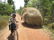 Load image into Gallery viewer, Angkor Wat & Floating Village Kampong Pluck Jeep Tours Cambodia Jeep
