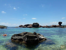 Load image into Gallery viewer, Phu Quoc Airport Jeep Transfer Jeep Tours Phu Quoc Jeep Tour