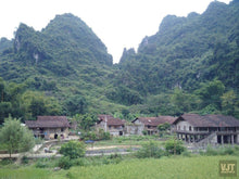 Load image into Gallery viewer, 4 Days Ban Gioc Waterfall – Ba Be Lake Jeep Tours VJT Adventures 
